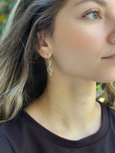 Load image into Gallery viewer, Treble Clef Earrings
