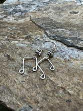 Load image into Gallery viewer, Music Note Earrings