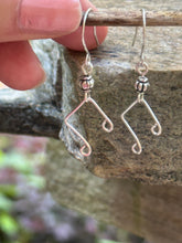Load image into Gallery viewer, Music Note Earrings