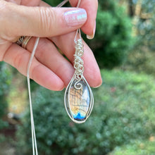 Load image into Gallery viewer, Labradorite and Silver Pendant
