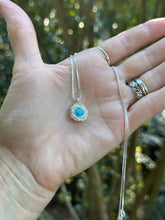 Load image into Gallery viewer, Birdnest Necklace