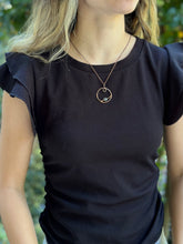 Load image into Gallery viewer, Labradorite Circle Pendant in Copper 