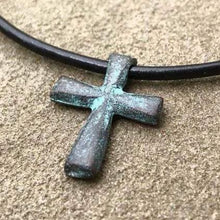 Load image into Gallery viewer, Mens Cross & Leather Necklace