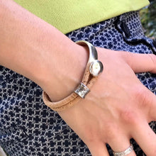 Load image into Gallery viewer, Portuguese Cork Button Bracelet