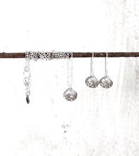 Load image into Gallery viewer, Clam Necklace/Earrings Set- Rhode Island
