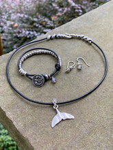 Load image into Gallery viewer, Mermaid Button Bracelet - Massachusetts