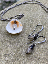 Load image into Gallery viewer, Shell Necklace and Earrings Set - Connecticut