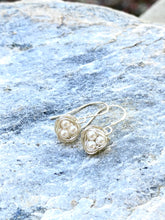 Load image into Gallery viewer, Tiny Birdnest Earrings