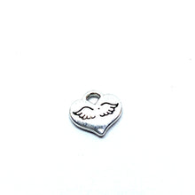 Load image into Gallery viewer, Antique Silver Heart pendent
