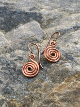 Load image into Gallery viewer, Copper Swirl Earrings (1 inch)