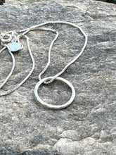 Load image into Gallery viewer, Simple Circle Necklace