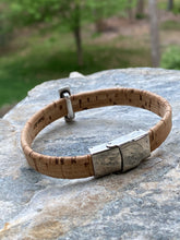 Load image into Gallery viewer, Cork Cross Bracelet