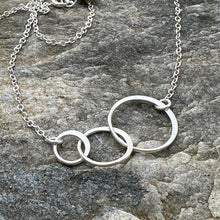 Load image into Gallery viewer, Three Circle Necklace
