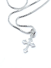 Load image into Gallery viewer, silver cross necklace 
