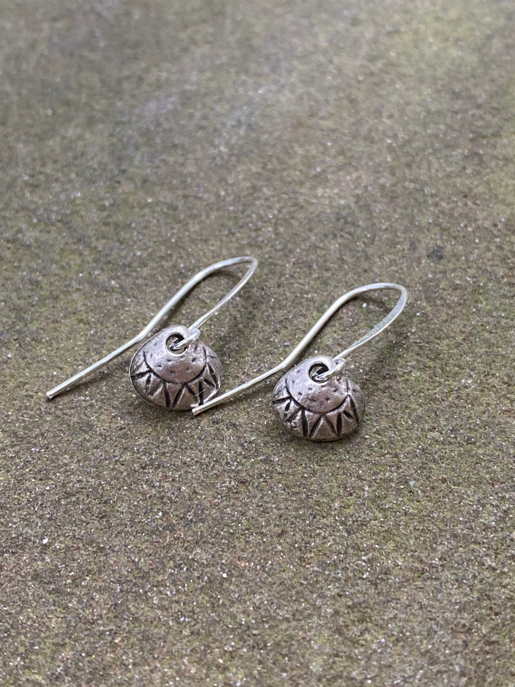 Clam Necklace/Earrings Set- Rhode Island