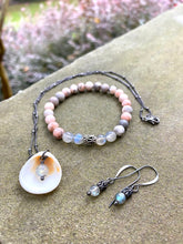 Load image into Gallery viewer, Shell Necklace and Earrings Set - Connecticut
